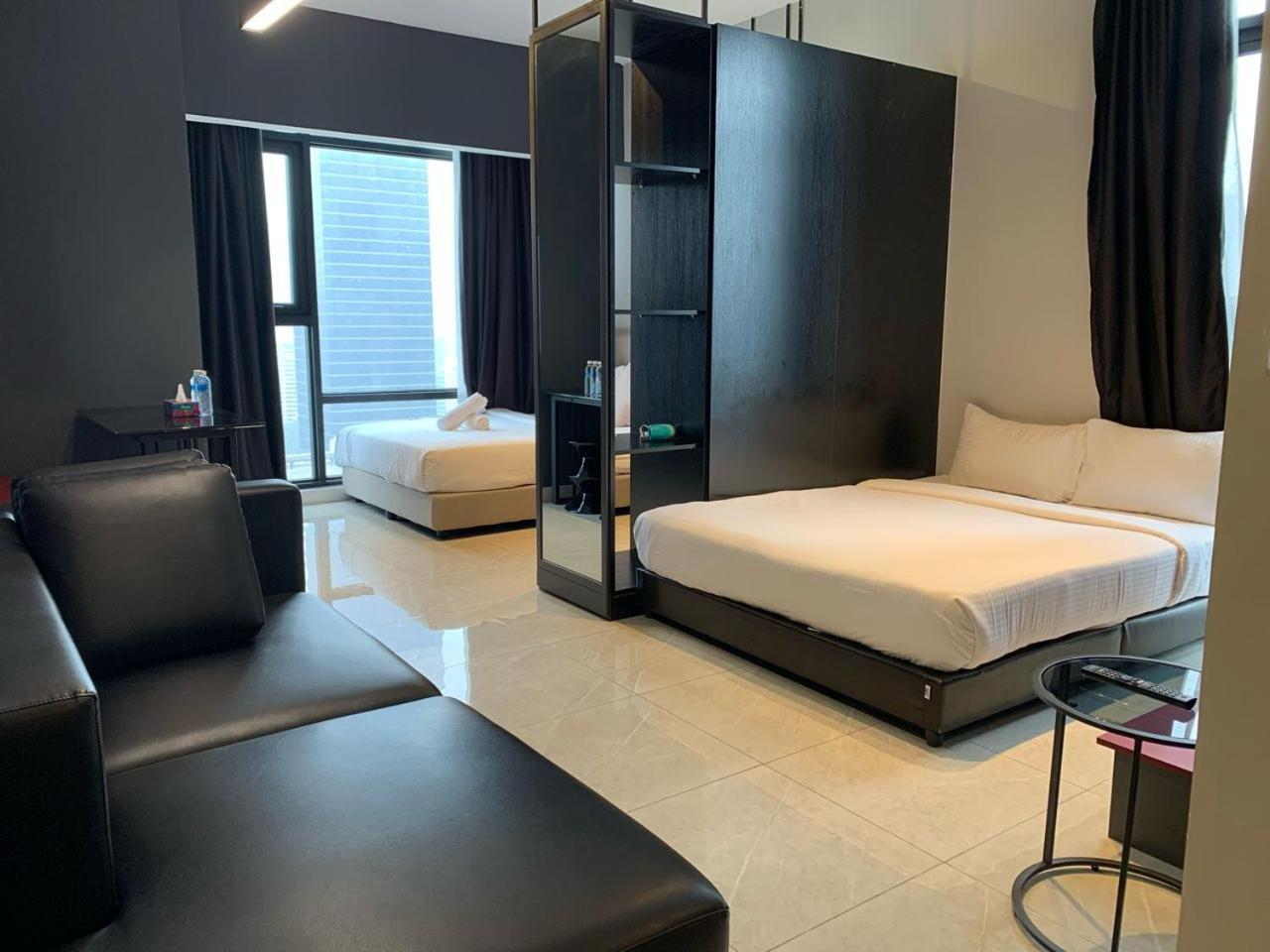 Klcc Suites At Axon By Skypool Kuala Lumpur Esterno foto