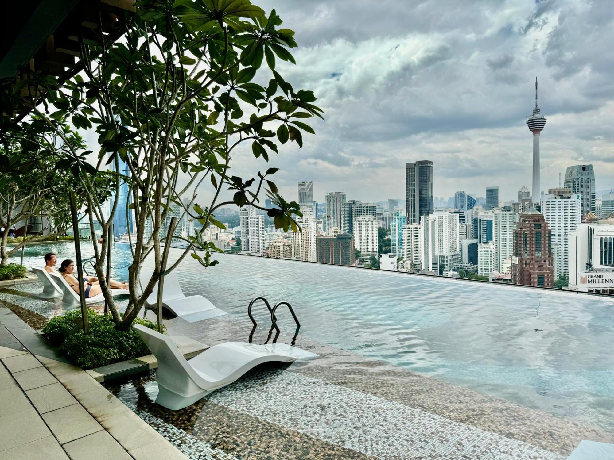 Klcc Suites At Axon By Skypool Kuala Lumpur Esterno foto