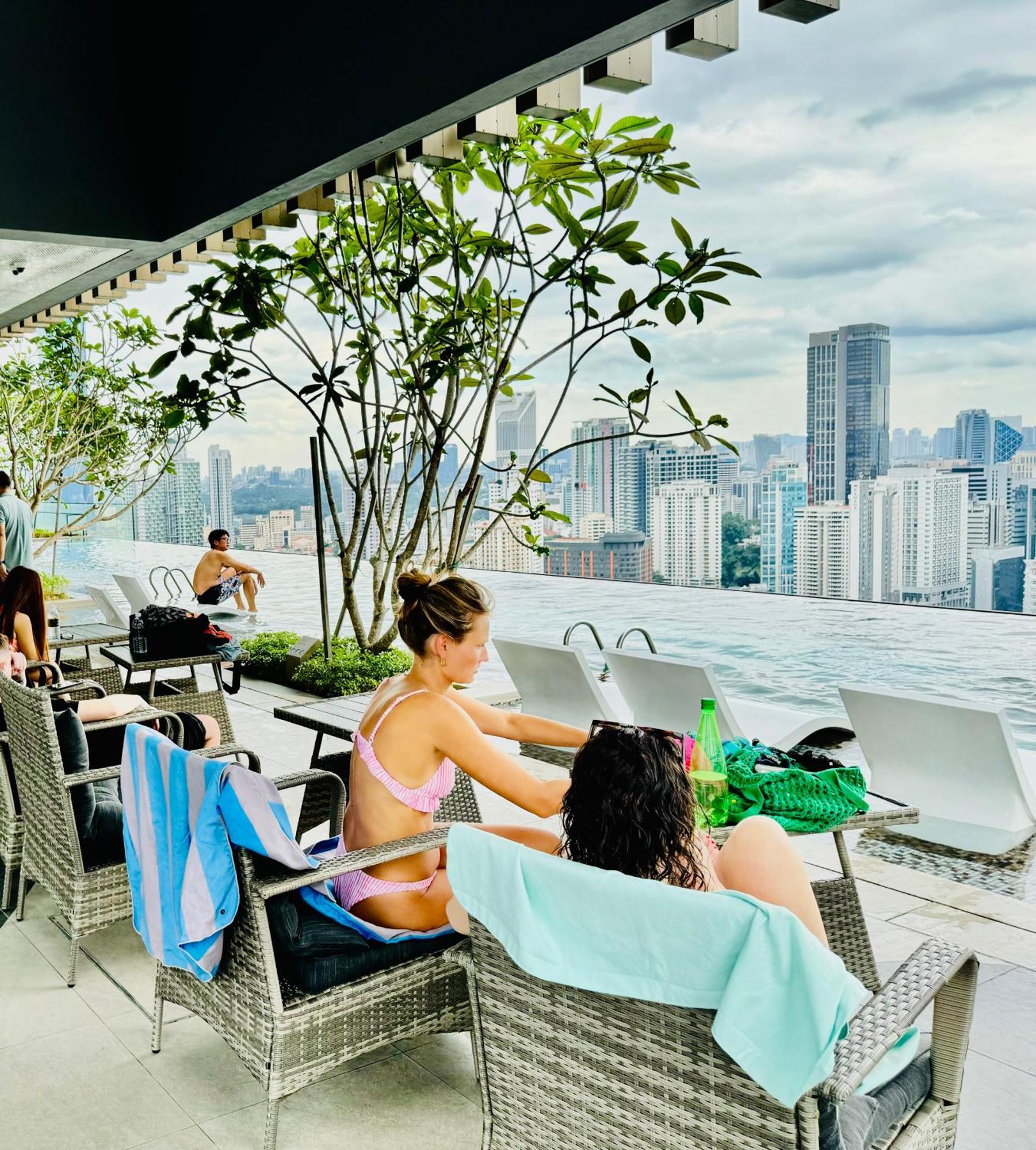 Klcc Suites At Axon By Skypool Kuala Lumpur Esterno foto
