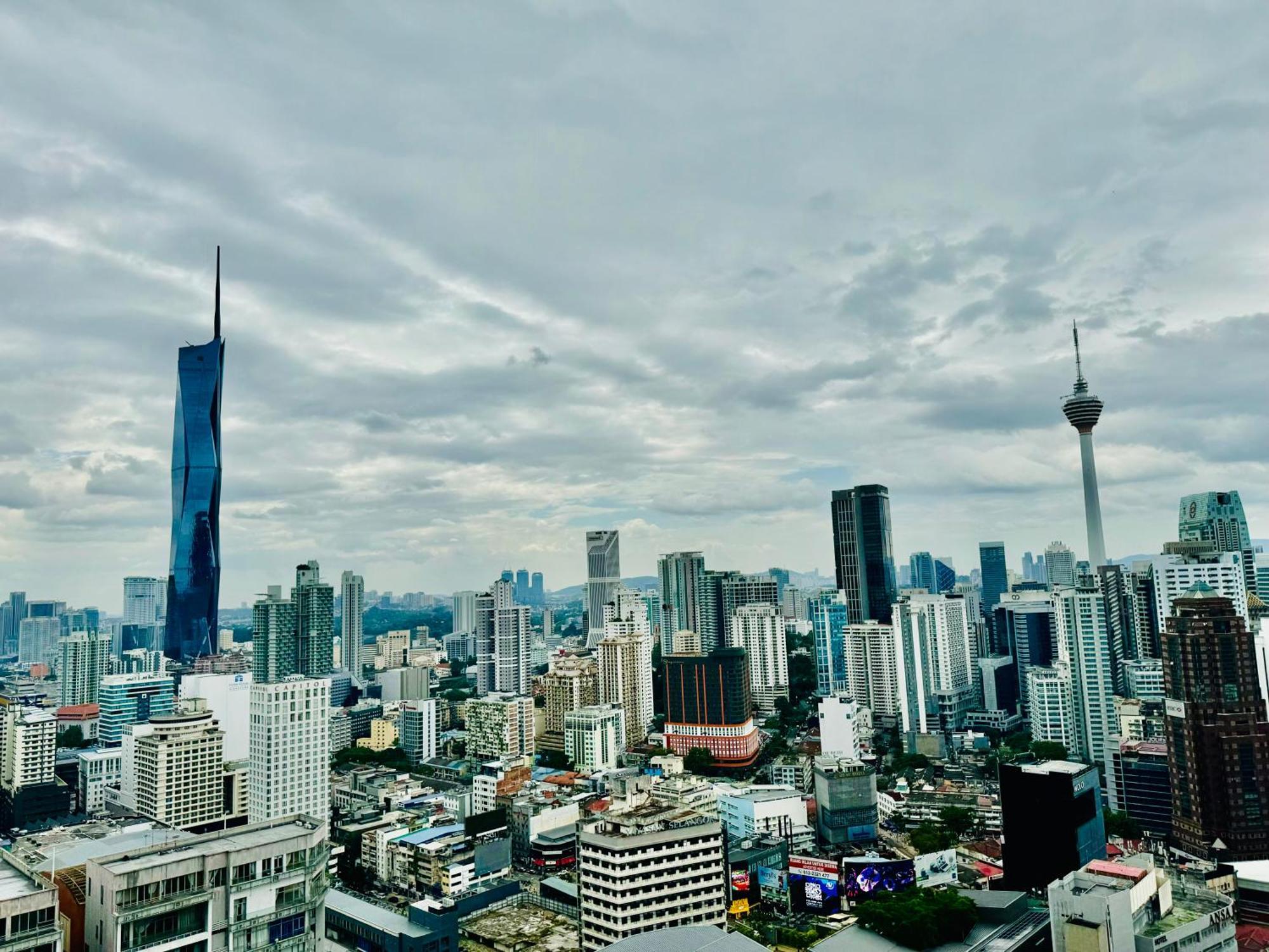 Klcc Suites At Axon By Skypool Kuala Lumpur Esterno foto