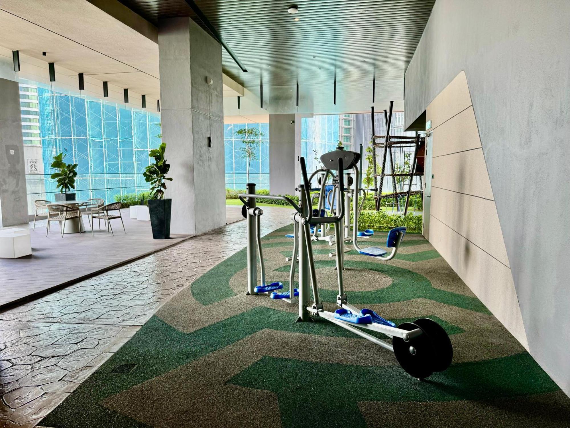 Klcc Suites At Axon By Skypool Kuala Lumpur Esterno foto