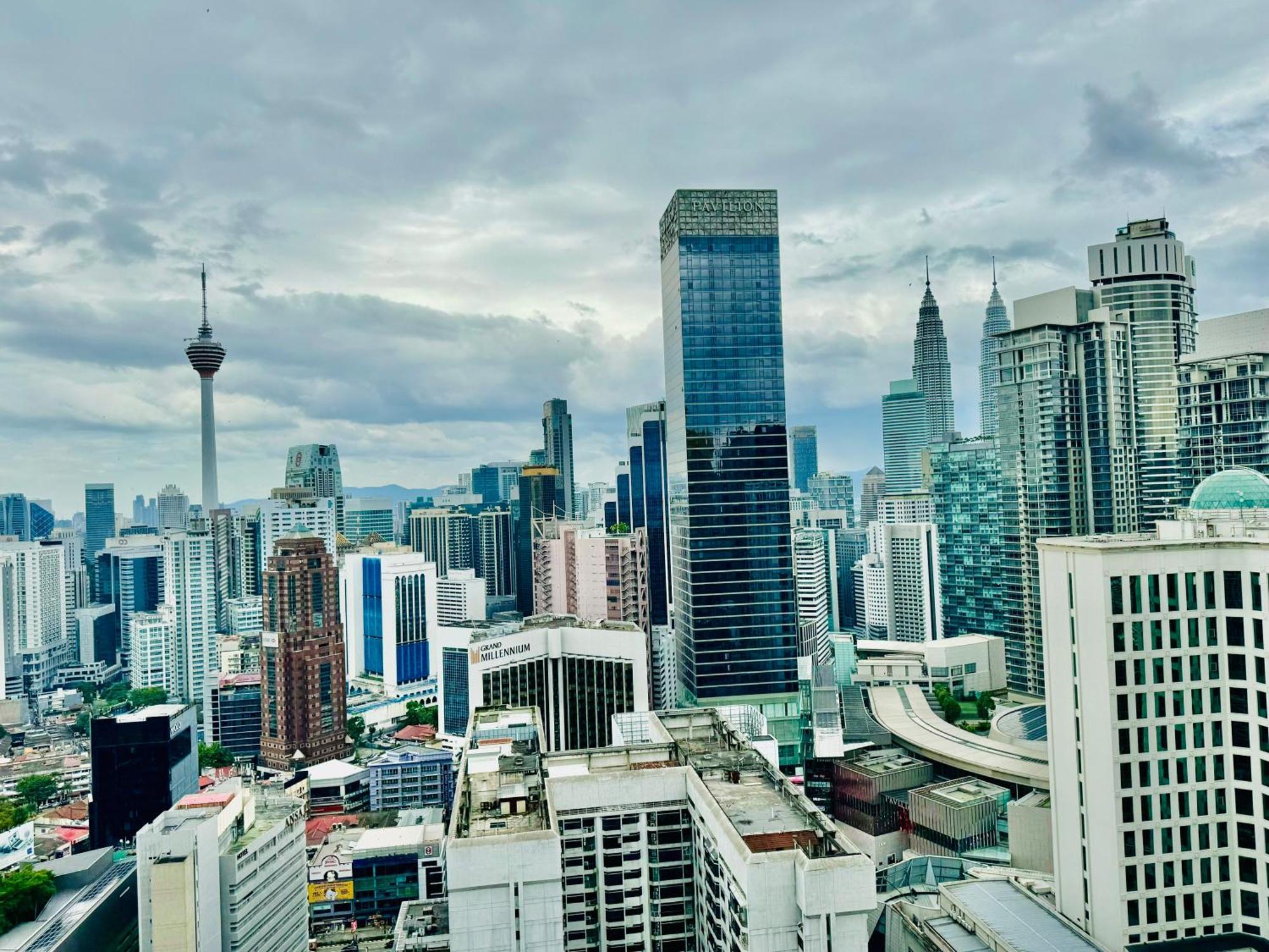 Klcc Suites At Axon By Skypool Kuala Lumpur Esterno foto