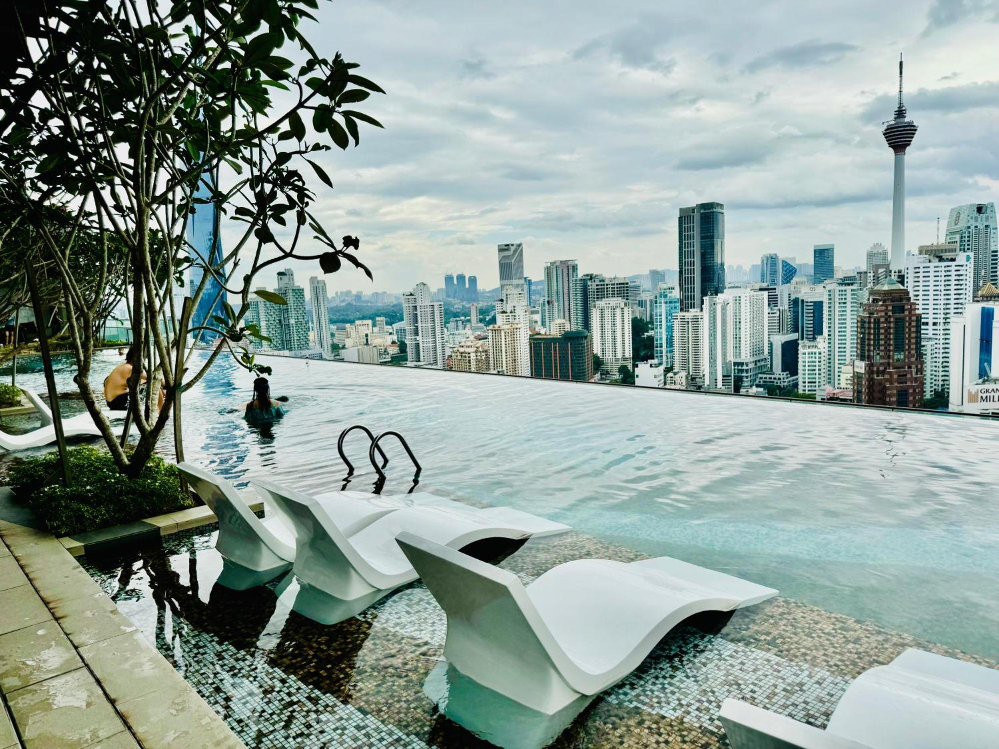 Klcc Suites At Axon By Skypool Kuala Lumpur Esterno foto