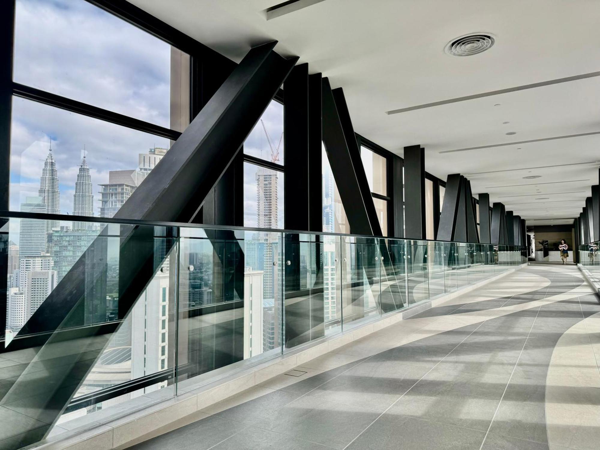 Klcc Suites At Axon By Skypool Kuala Lumpur Esterno foto